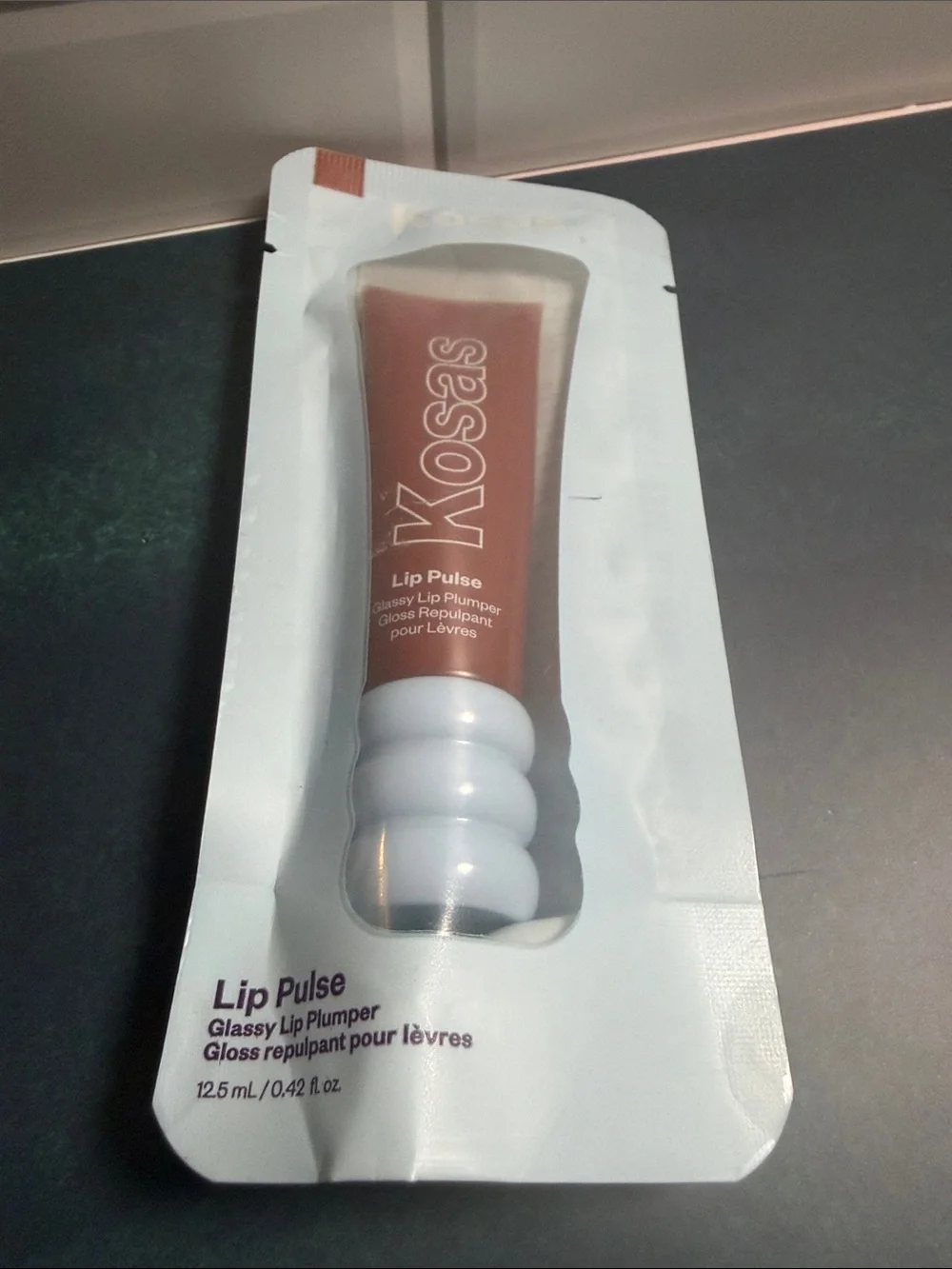 Kosas Lip Pulse Lip Plumper - Brown